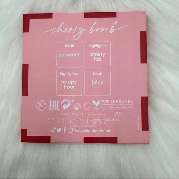 CIATÉ LONDON Cherry Bomb Blush and Highlighter Palette in Light Medium - Picture 4 of 6